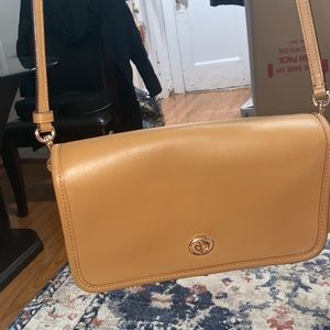 Coach turn lock cross body bag/purse   GREAT CONDITION!!     Coach Penny Bag